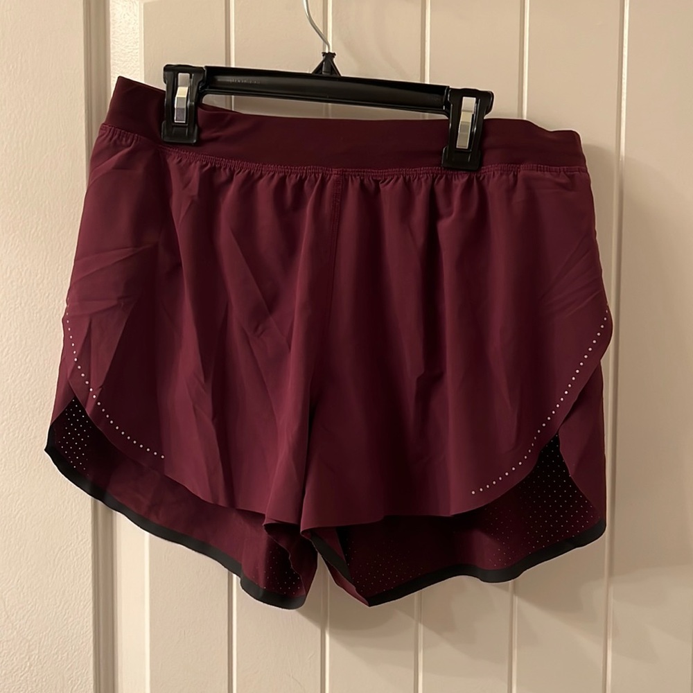 LuluLemon Find Your Pace High-Rise Lined Short 3" - Purple - Size 8